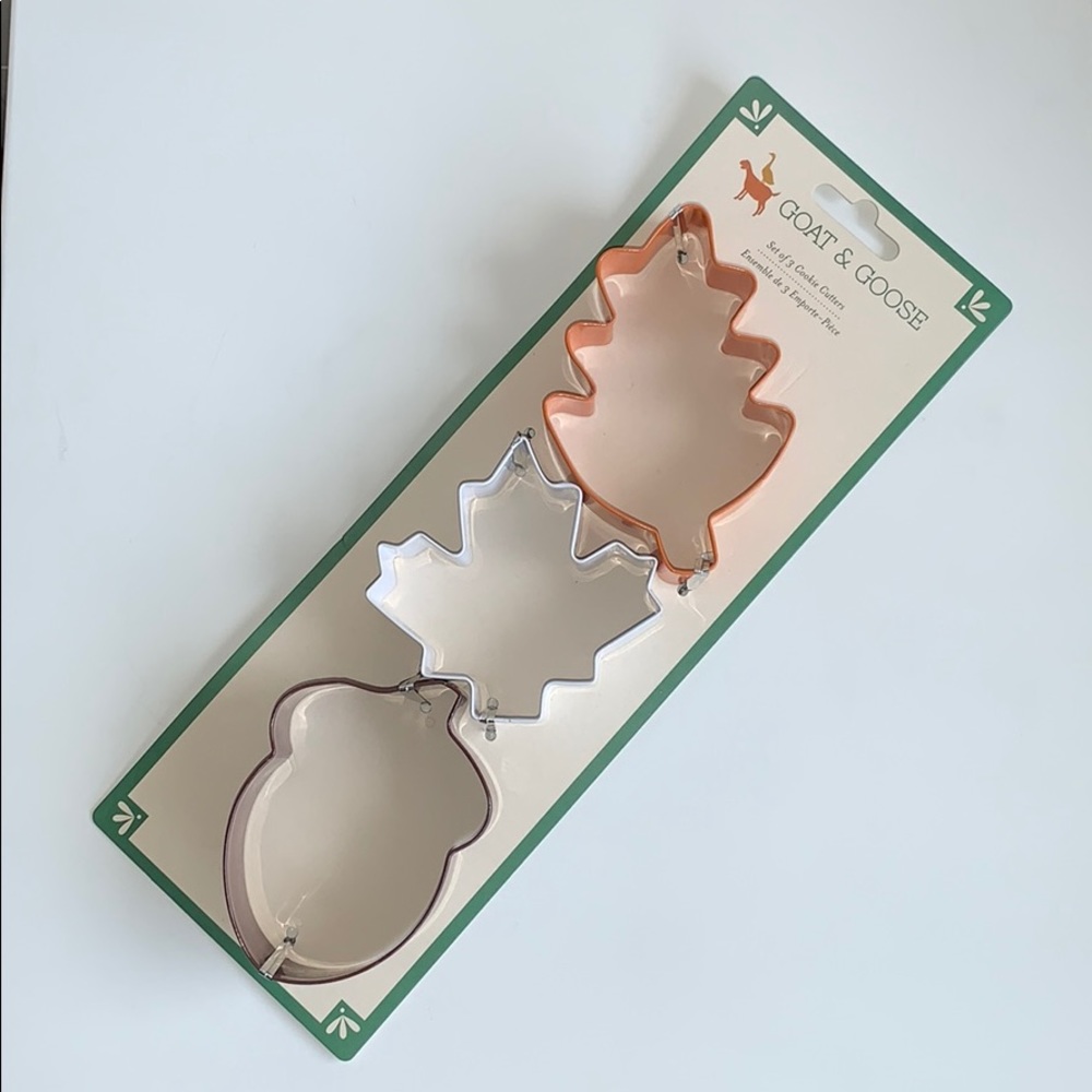 NEW! Cookie Cutters, Leaves & Acorn, NWT - Picture 2 of 6